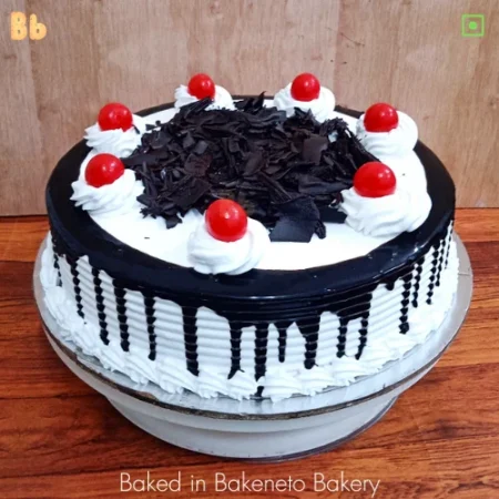 Order Black forest Cake by the best cake shop in indirapuram, Vaishali, Gaur city, and Noida. the Bakeneto bakery.