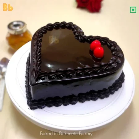 Choco Heart Cake is the premium chocolate truffle for any special occasion like festival , birthday or any celebration. Order fresh cake by bakeneto in Noida Extension, Ghaziabad, Noida etc.