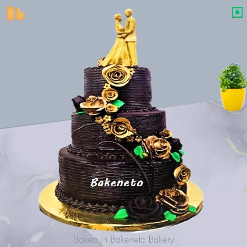 Order this Gold Rose Love Cake Online and the get same day cake delivery in Noida, Ghaziabad, Vaishali, Vasundhara, Gaur city, Noida Extension and Delhi. Visit bakeneto.com and checkout all types of theme cakes online.