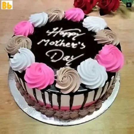 Book best quality and beautifully designed Mothers Day Floral Cake online by bakeneto | Mother's Day Cake Design | 100% Eggless Cake Delivery in Noida, Ghaziabad and Noida Extension. Get cake delivery in just 1 hour with 20% OFF on Mothers Day.