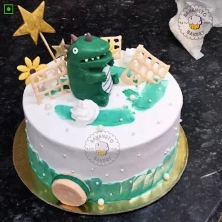 Cute Crocodile Cake design for Kid's Birthday. Colorful Birthday Cake Design, Cartoon Birthday Cake Designs, Best Cake Delivery in Noida, Ghaziabad, and Noida Extension by bakeneto.