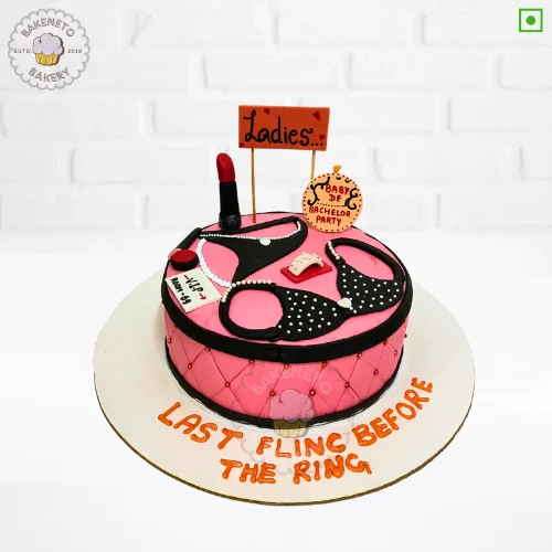 Adult lingerie Cake Design | Bachelor Cake Design