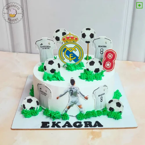 Book this fresh, 100% eggless and exquisite quality Ronaldo Football Cake by bakeneto via same day quick delivery option. Customize your cake's color and flavor as per your choice by calling us at 7071-634-634.